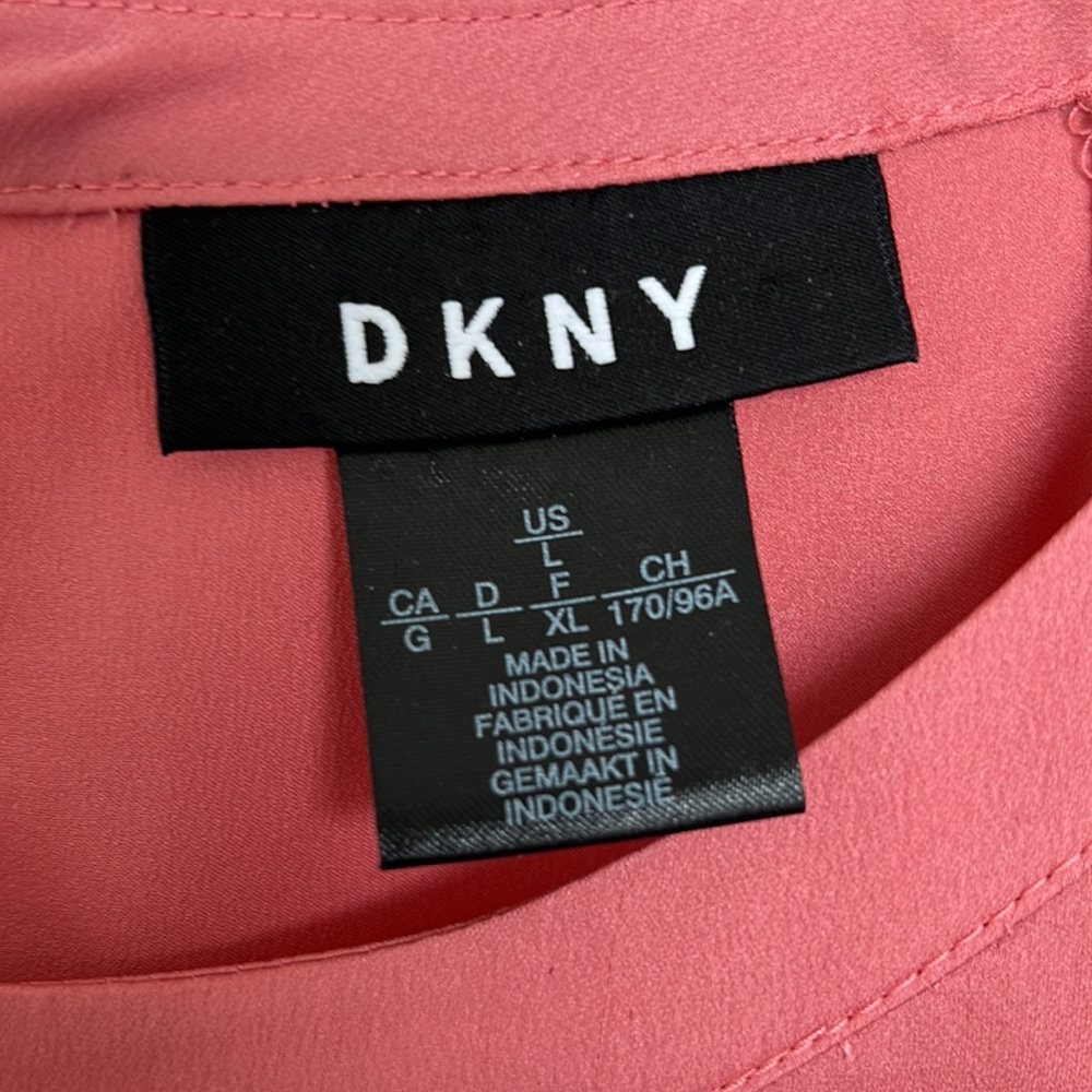 DKNY crew neck flutter sleeve pink blouse - Picture 4 of 5